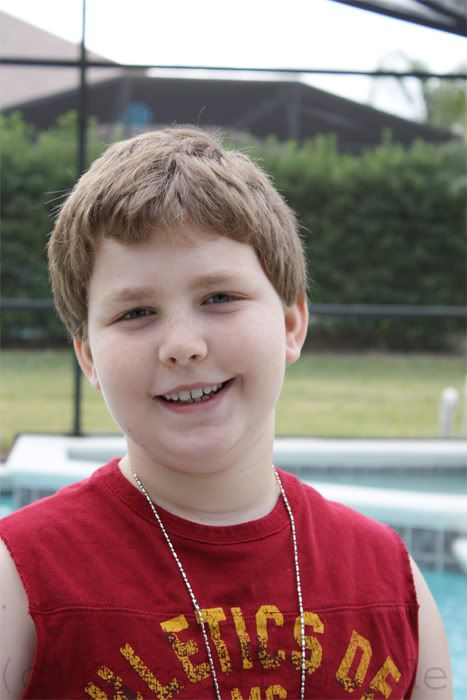 IMAGE: http://i256.photobucket.com/albums/hh170/Zwarf/Ev1.jpg