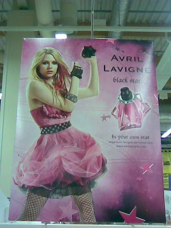 Avril Lavigne Black star ad Image