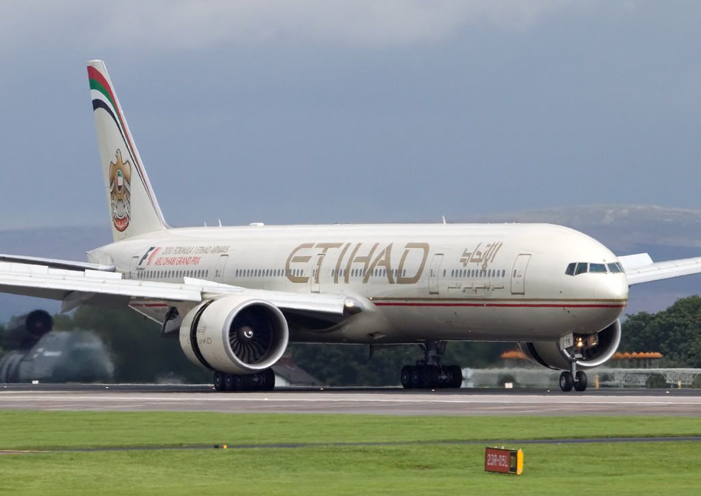 http://i256.photobucket.com/albums/hh186/thresholdkid/Manchester/_MG_2404-Etihad.jpg