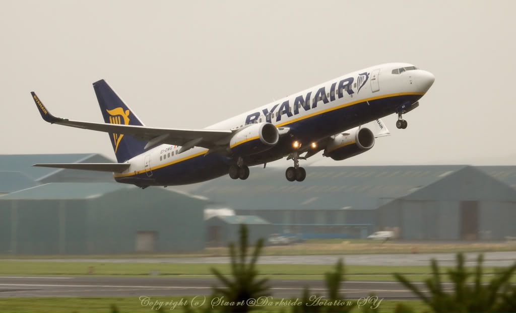 http://i256.photobucket.com/albums/hh186/thresholdkid/Prestwick%20Glasgow/Ryanair_MG_1035---Copy-border.jpg