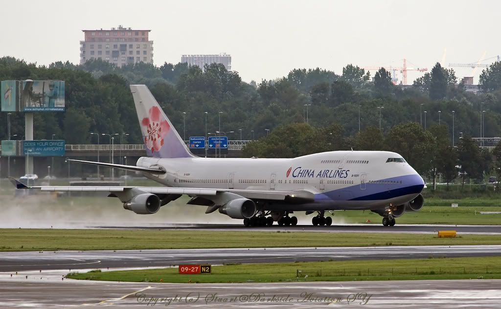 http://i256.photobucket.com/albums/hh186/thresholdkid/Schiphol/China-Airlines--border.jpg