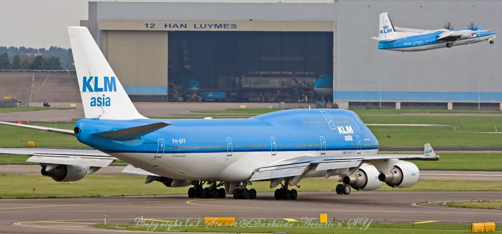 http://i256.photobucket.com/albums/hh186/thresholdkid/Schiphol/KLM-Asia--border.jpg
