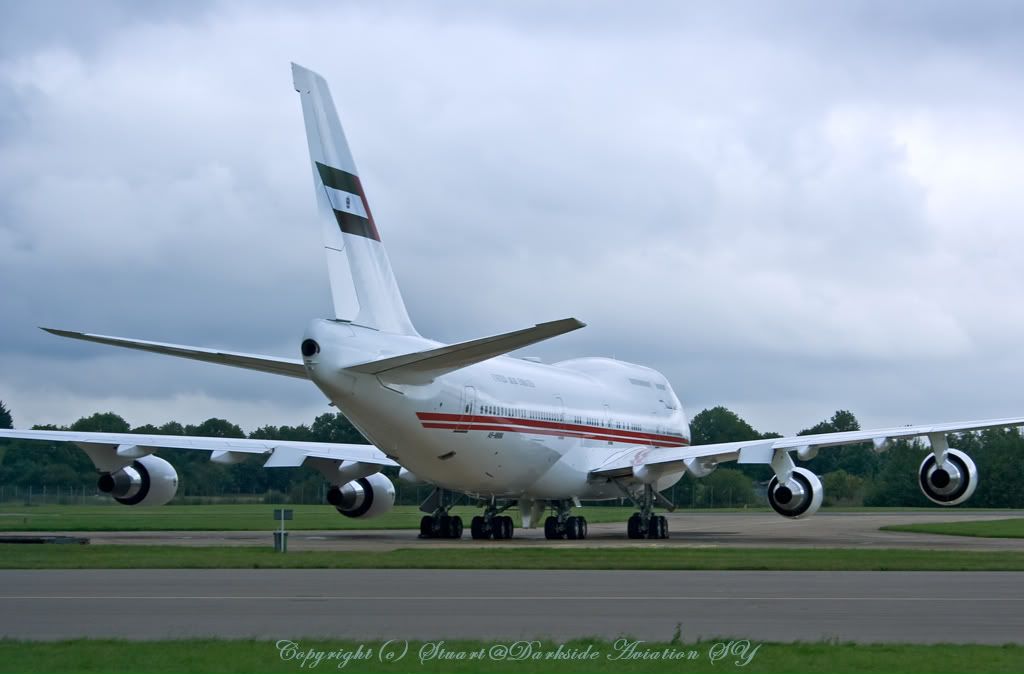 http://i256.photobucket.com/albums/hh186/thresholdkid/Stansted/Dubai-747_MG_8883-border.jpg