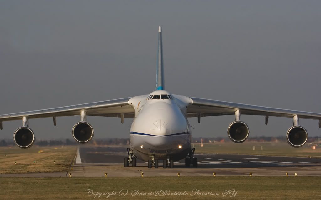 http://i256.photobucket.com/albums/hh186/thresholdkid/finningley/Antonov-IMG_6037-border.jpg