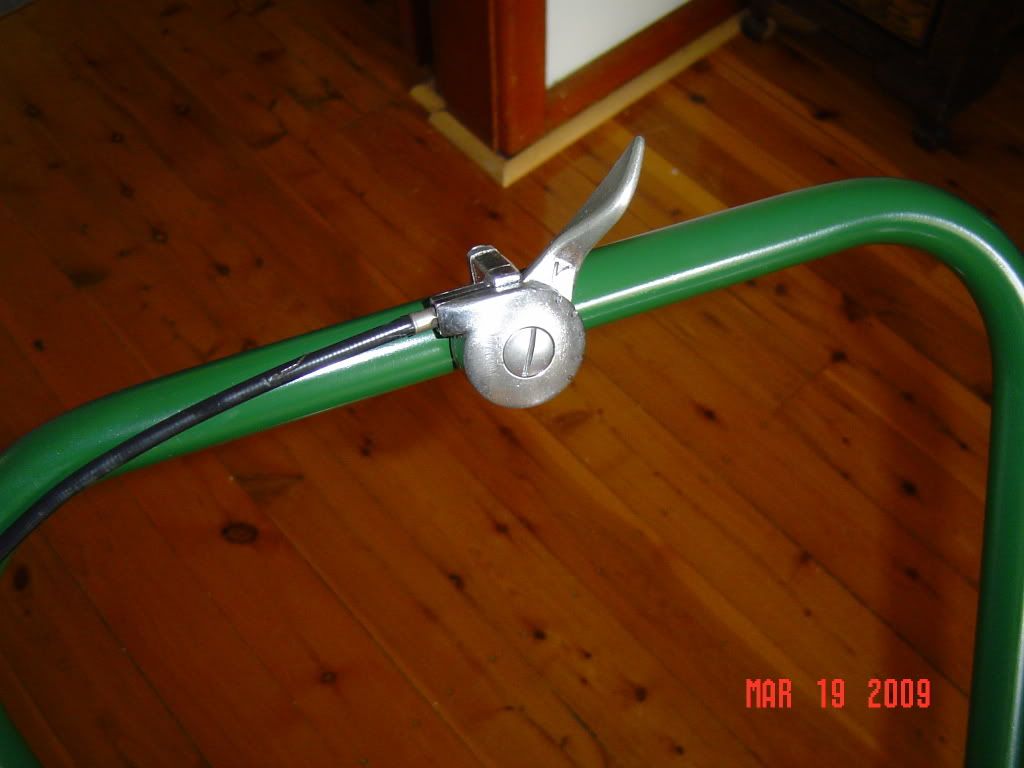 [Linked Image from i256.photobucket.com]