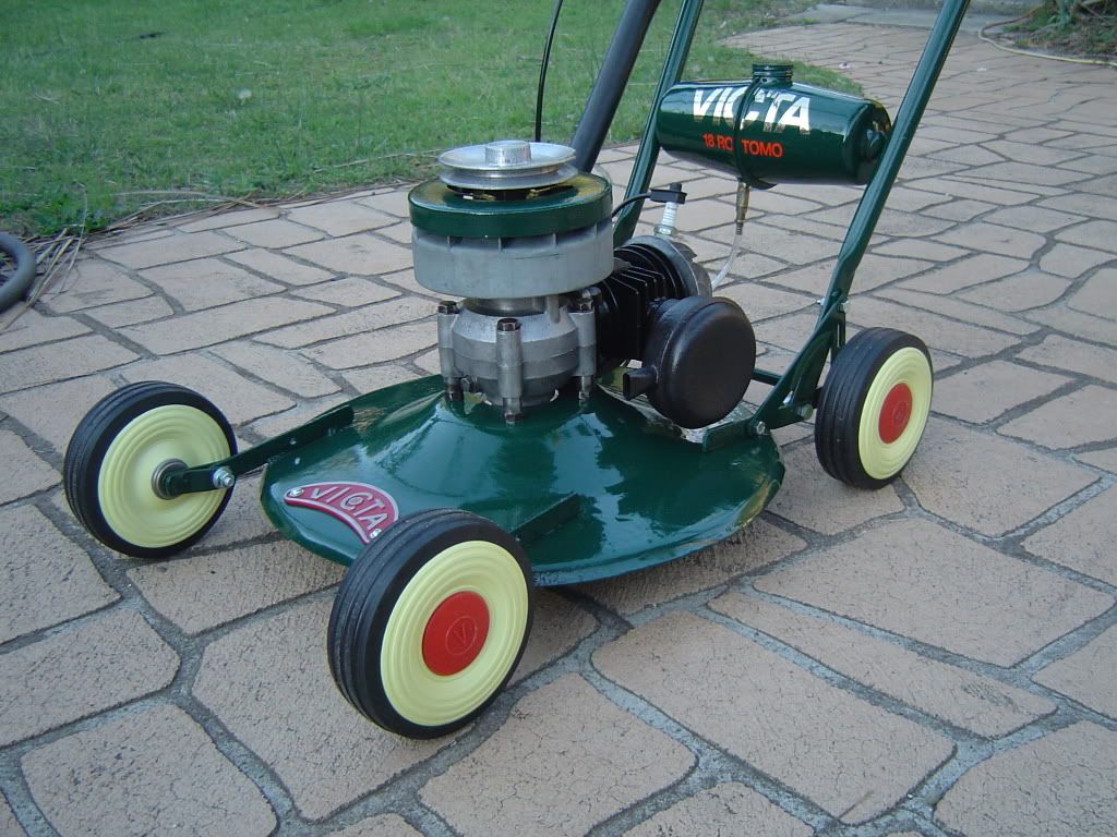 [Linked Image from i256.photobucket.com]