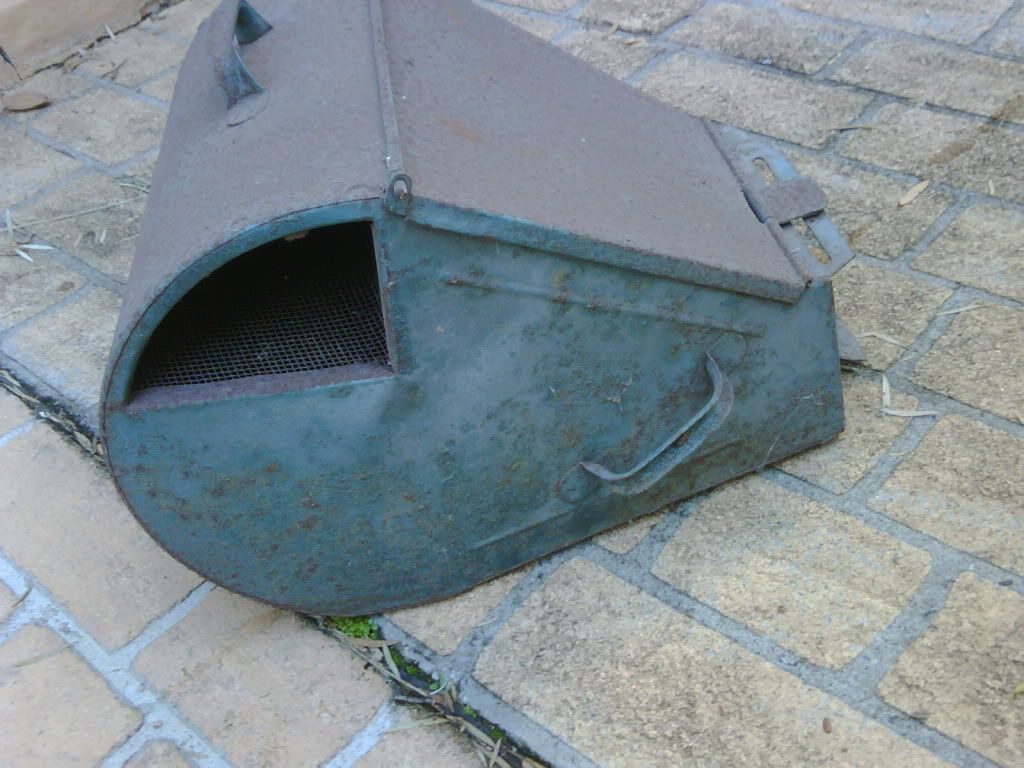 [Linked Image from i256.photobucket.com]