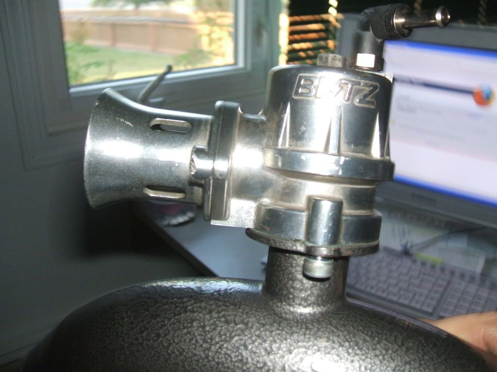 http://i256.photobucket.com/albums/hh191/martinrzx440/Picture044.jpg