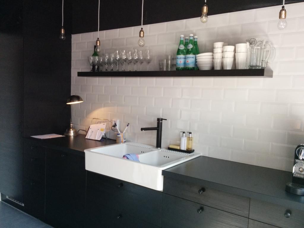 Wastafel op houten plank: badkamer waskom badkamers voorbeelden ...