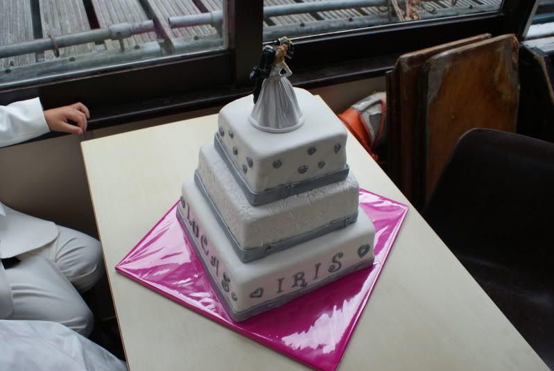 http://i256.photobucket.com/albums/hh193/peet78/DSC02321.jpg