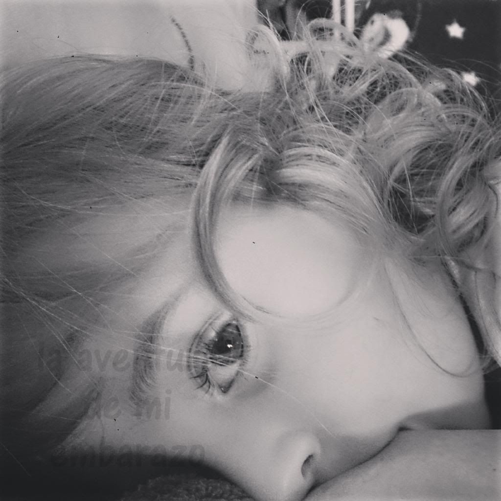 photo mirada_bebe_lactancia_zpsf89f5016.jpg
