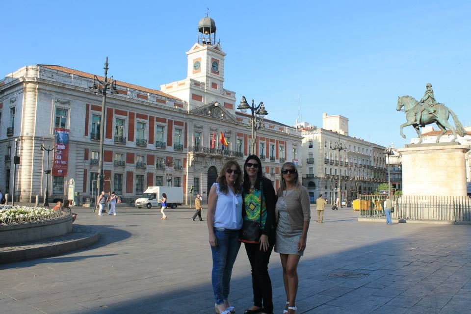  photo trio-madrid-puertasol2_zpsfce25020.jpg